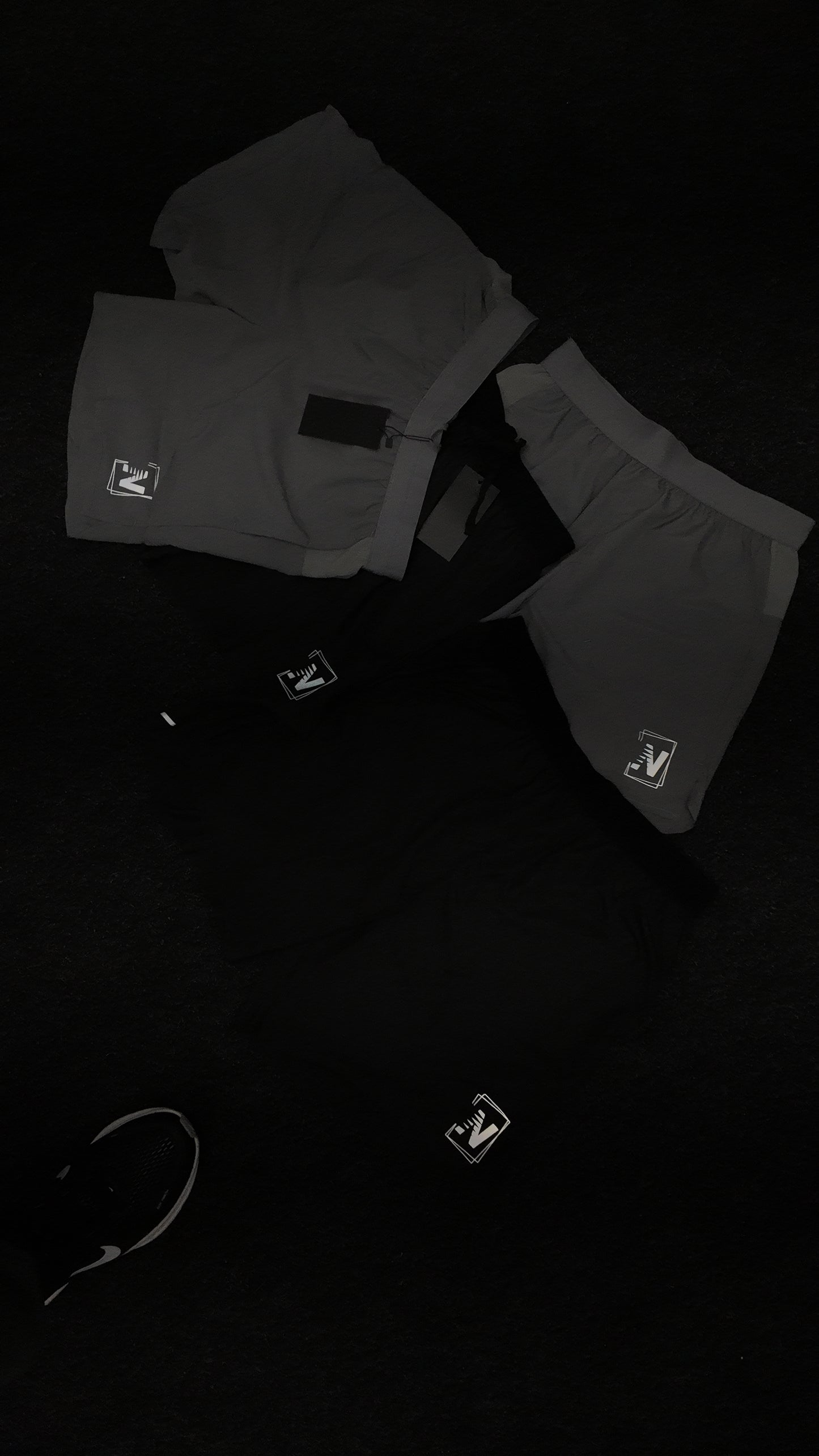 N logo Shorts