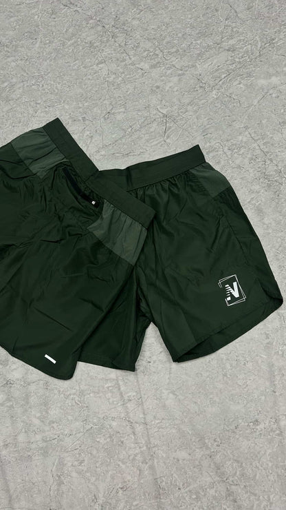 N logo Shorts